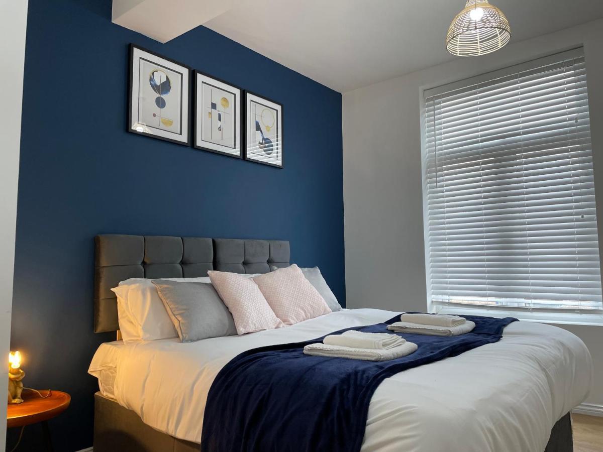 شقة City Centre Gem In Southend Near The Beach, Station And Parking المظهر الخارجي الصورة