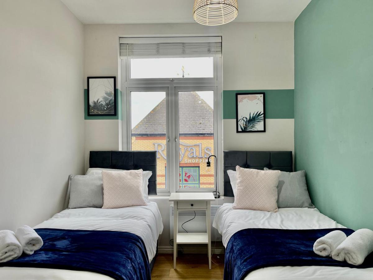 شقة City Centre Gem In Southend Near The Beach, Station And Parking المظهر الخارجي الصورة
