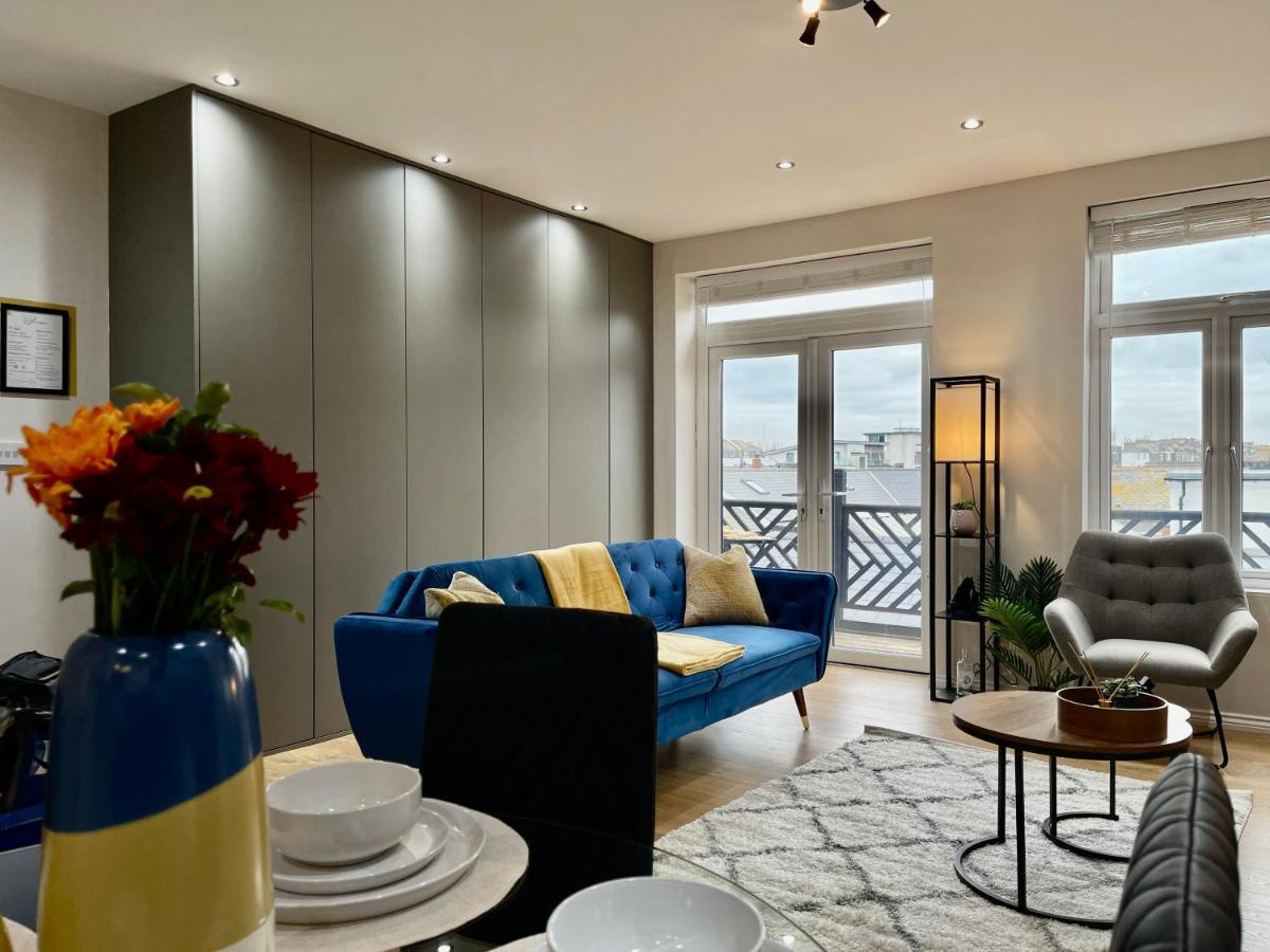 شقة City Centre Gem In Southend Near The Beach, Station And Parking المظهر الخارجي الصورة