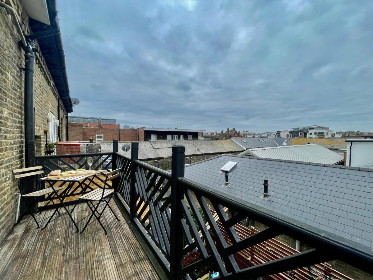 شقة City Centre Gem In Southend Near The Beach, Station And Parking المظهر الخارجي الصورة