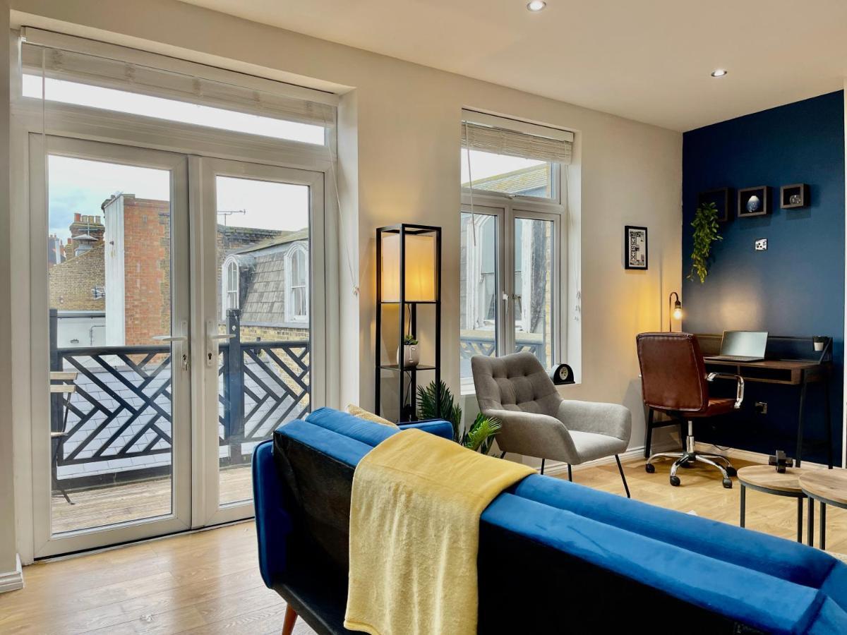 شقة City Centre Gem In Southend Near The Beach, Station And Parking المظهر الخارجي الصورة