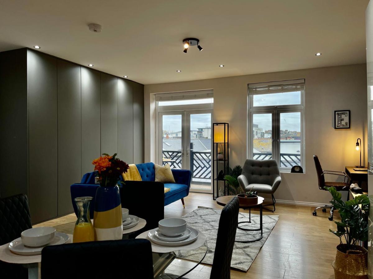 شقة City Centre Gem In Southend Near The Beach, Station And Parking المظهر الخارجي الصورة